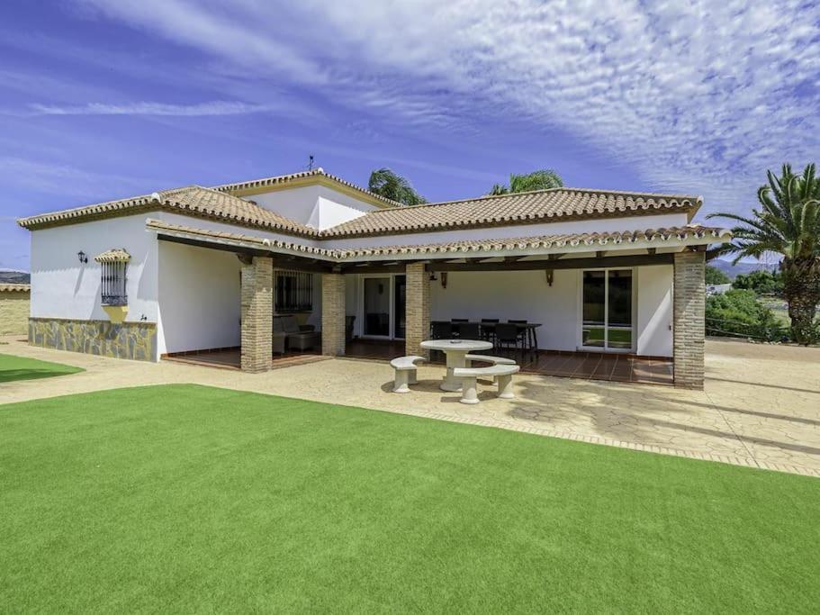 Villa Alcam El Cortijo Estepona Exterior foto